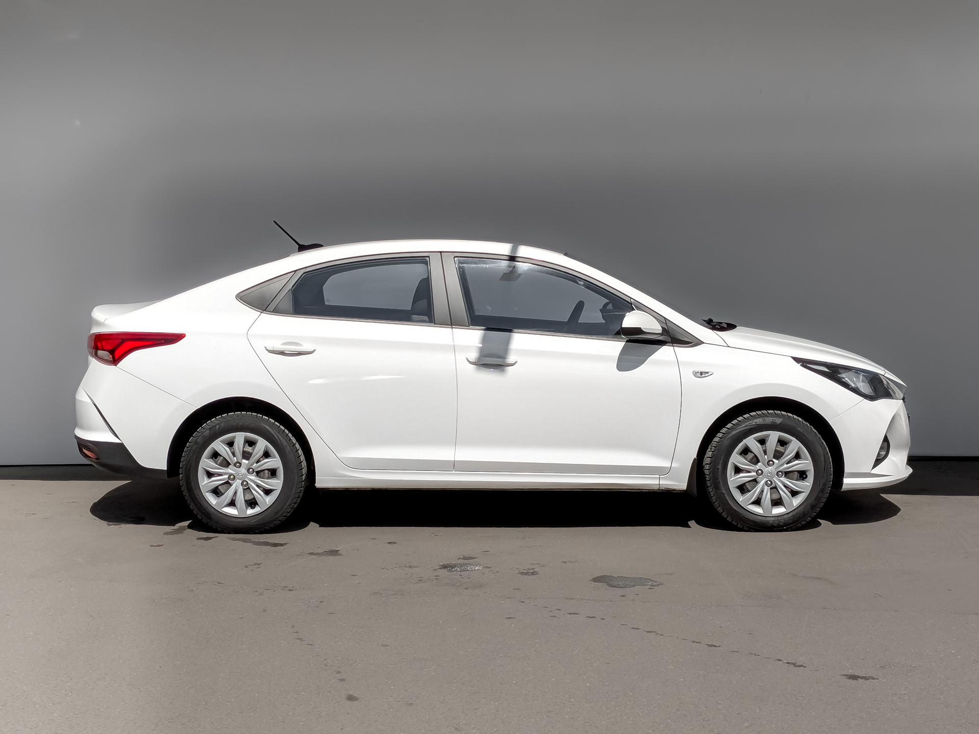 HYUNDAI Solaris 1.60 (123 л.с), автомат, 2022, пробег 83 879 км