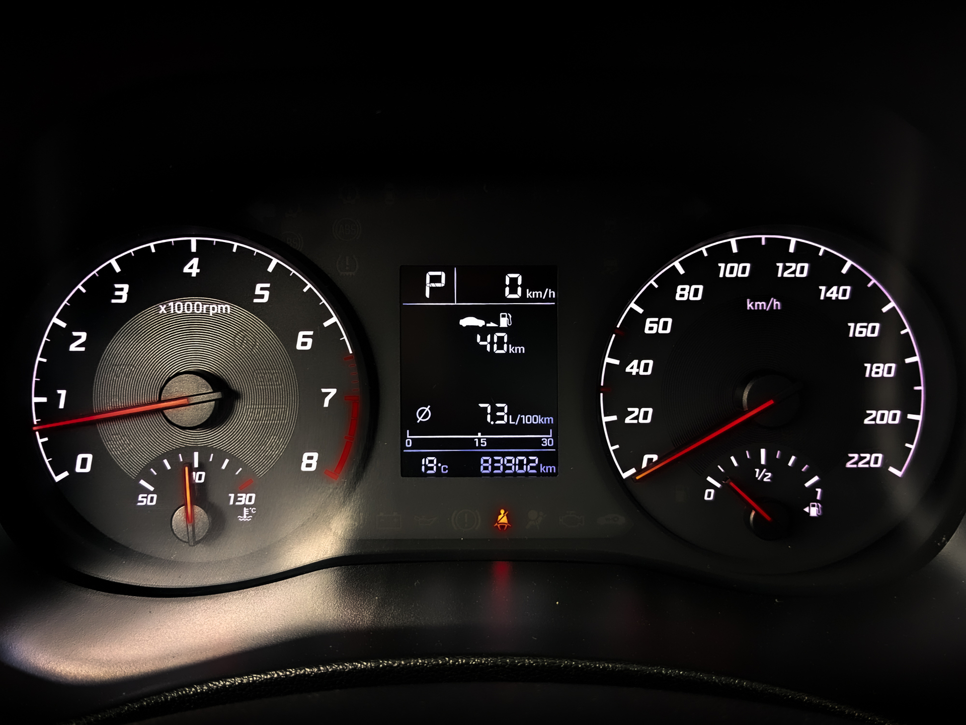 HYUNDAI Solaris 1.60 (123 л.с), автомат, 2022, пробег 83 879 км