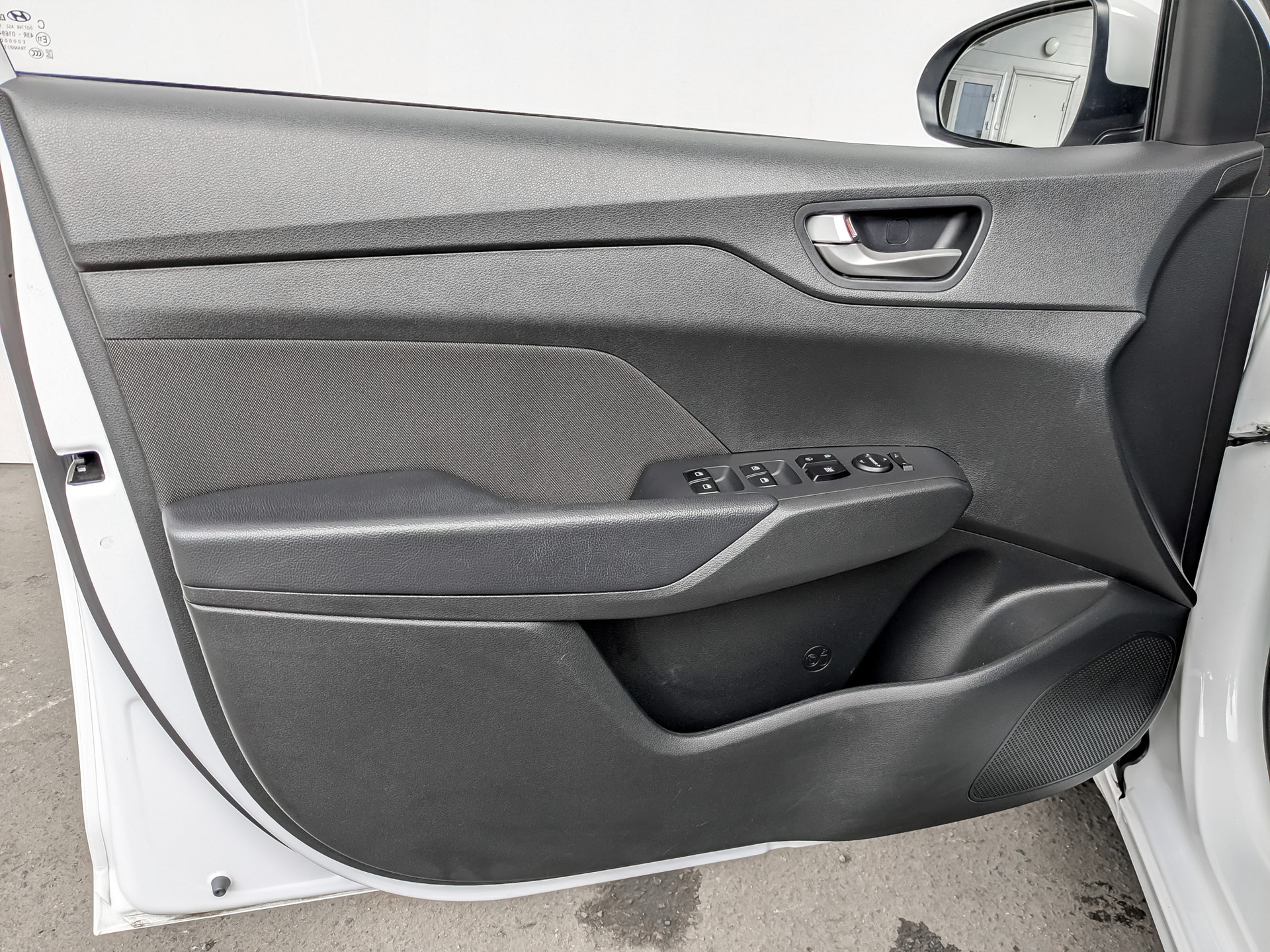 HYUNDAI Solaris 1.60 (123 л.с), автомат, 2022, пробег 83 879 км
