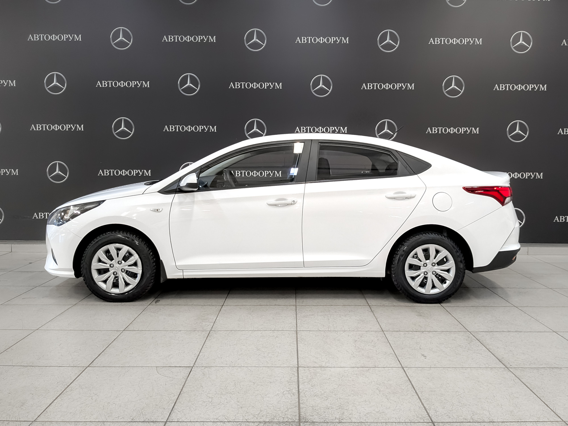HYUNDAI Solaris 1.60 (123 л.с), автомат, 2022, пробег 81 240 км