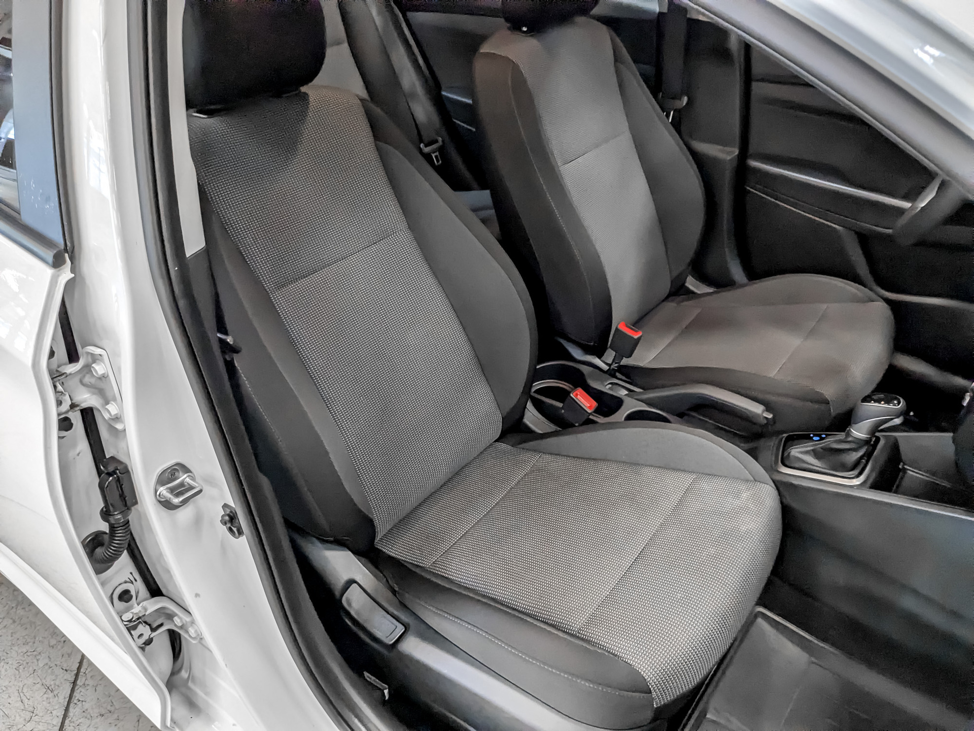 HYUNDAI Solaris 1.60 (123 л.с), автомат, 2022, пробег 81 240 км