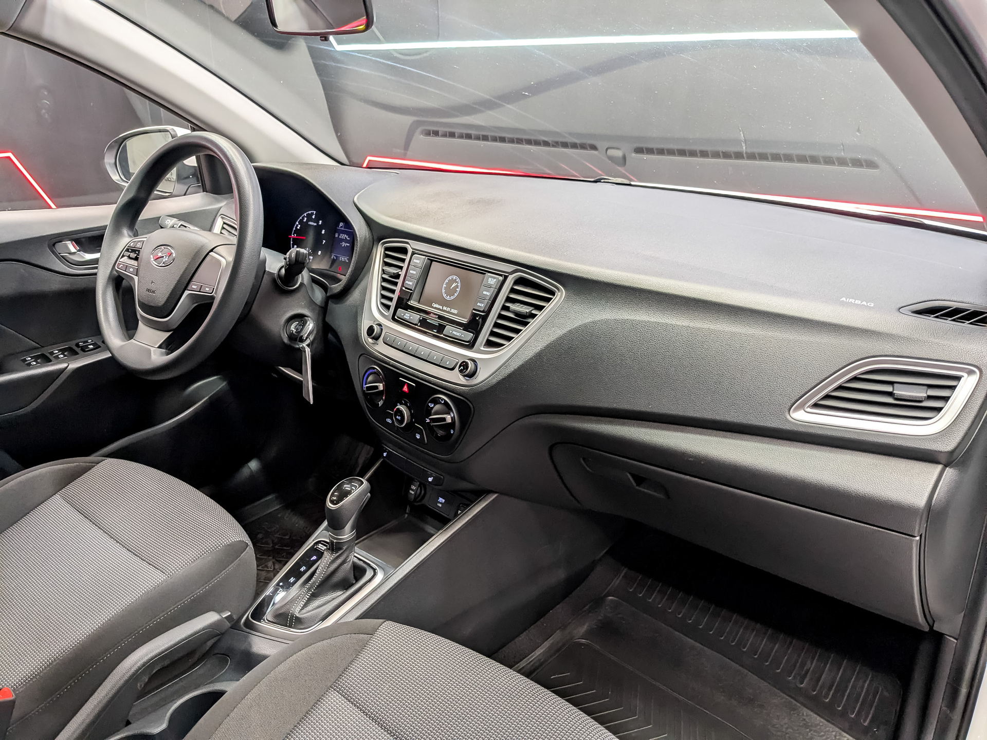 HYUNDAI Solaris 1.60 (123 л.с), автомат, 2022, пробег 57 569 км