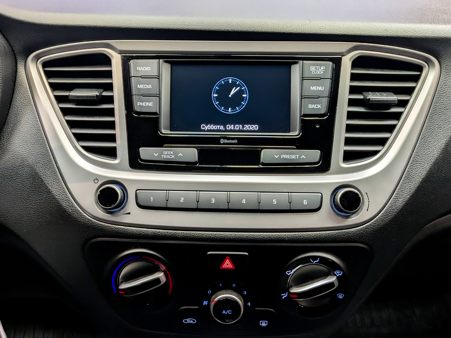 HYUNDAI Solaris 1.60 (123 л.с), автомат, 2022, пробег 57 569 км