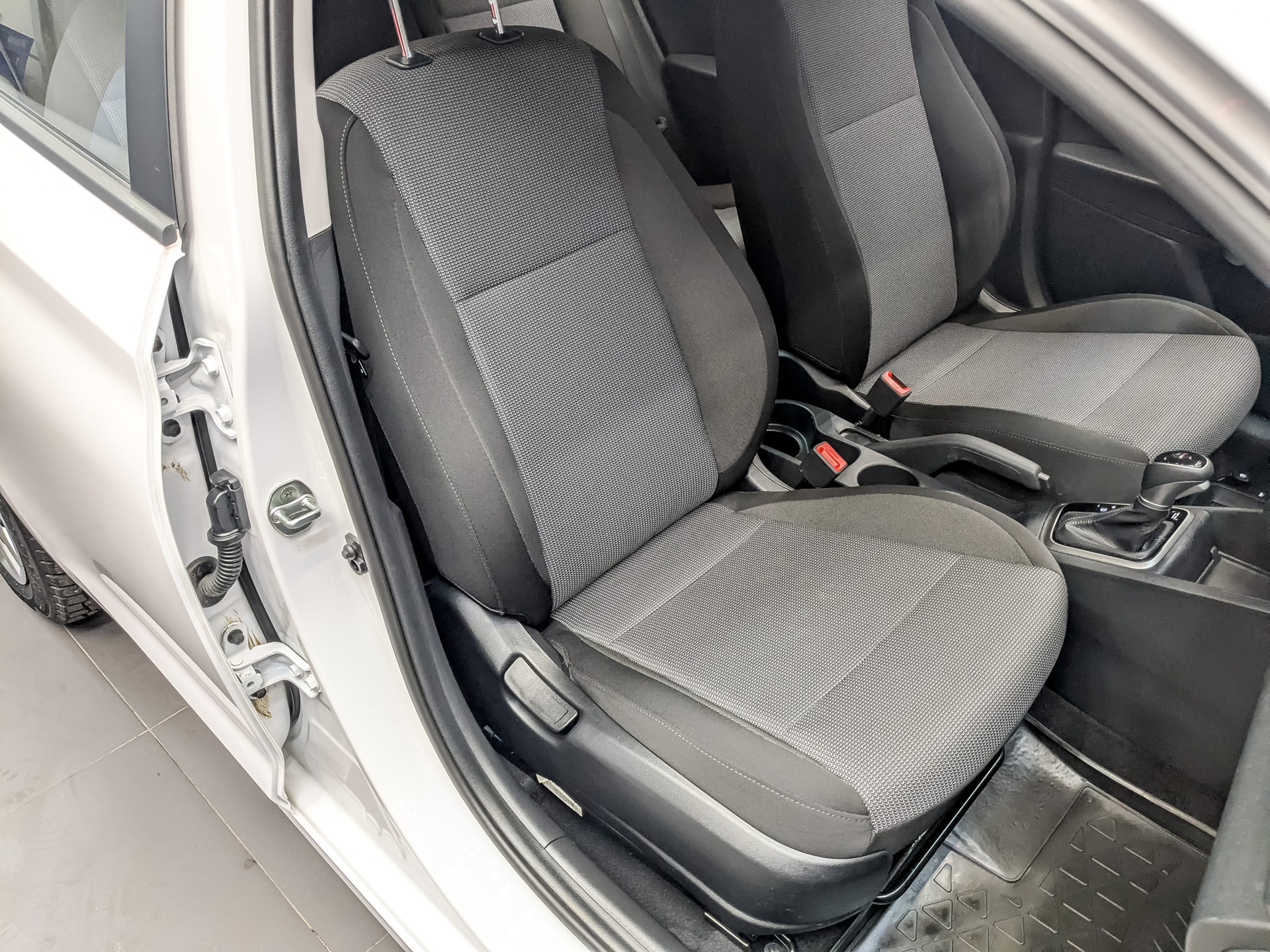 HYUNDAI Solaris 1.60 (123 л.с), автомат, 2022, пробег 57 569 км