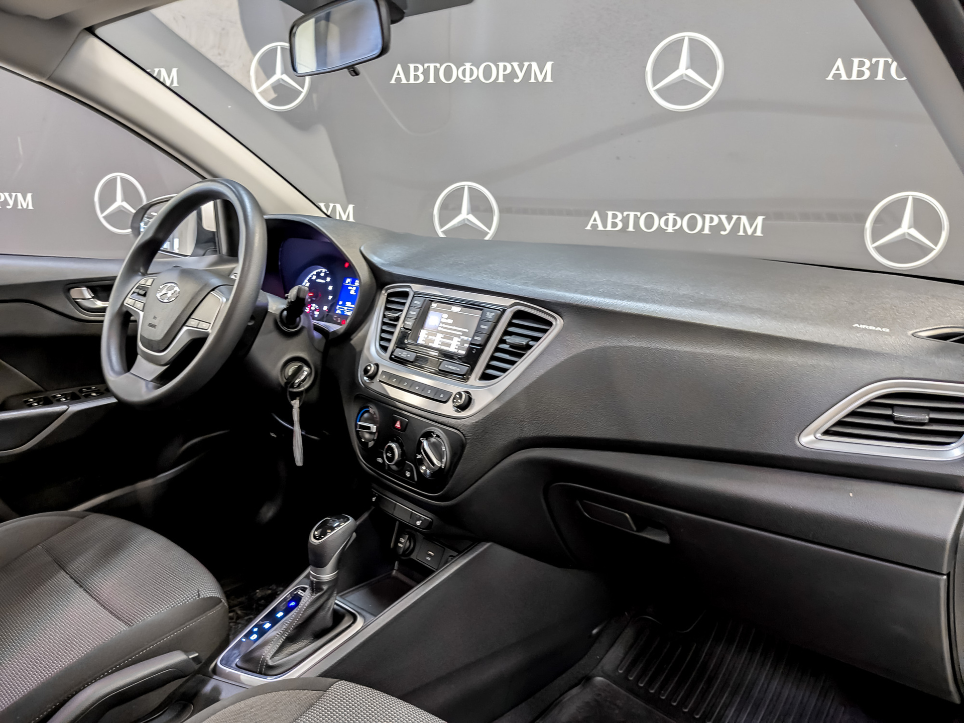 HYUNDAI Solaris 1.60 (123 л.с), автомат, 2022, пробег 71 375 км