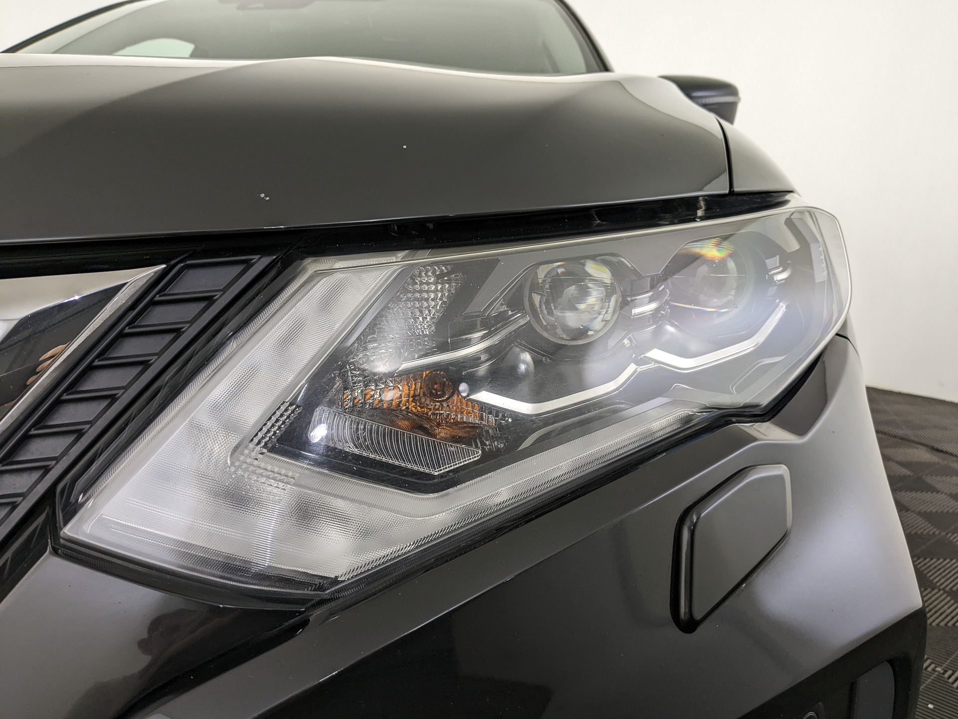 NISSAN X-Trail 2.50 (171 л.с), автомат, 2021, пробег 84 963 км