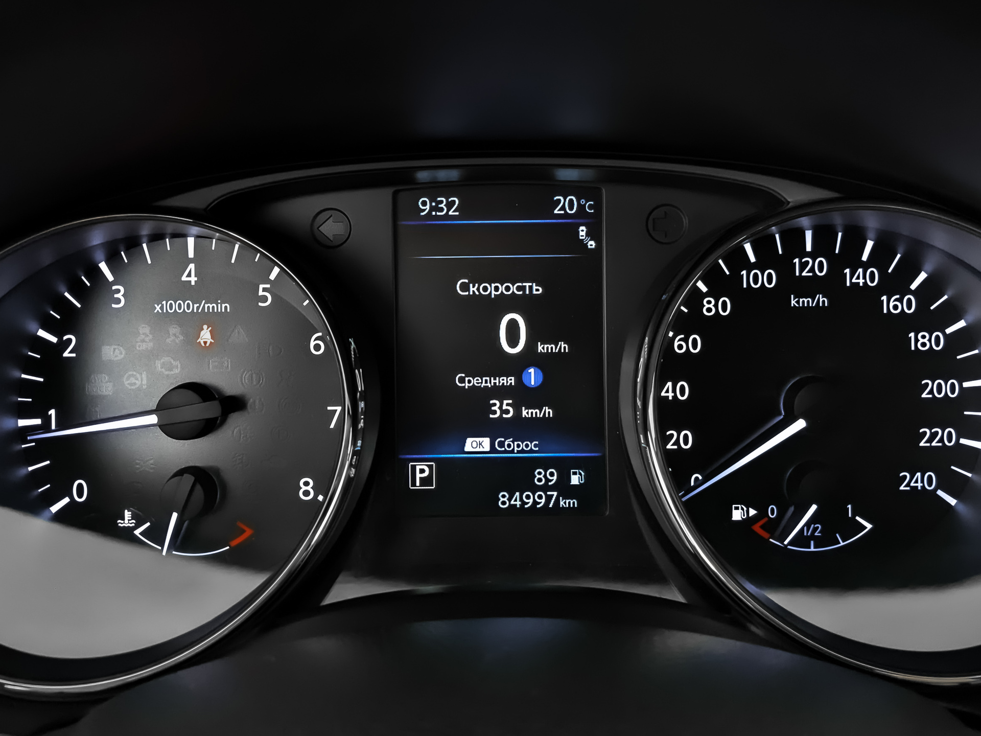 NISSAN X-Trail 2.50 (171 л.с), автомат, 2021, пробег 84 963 км