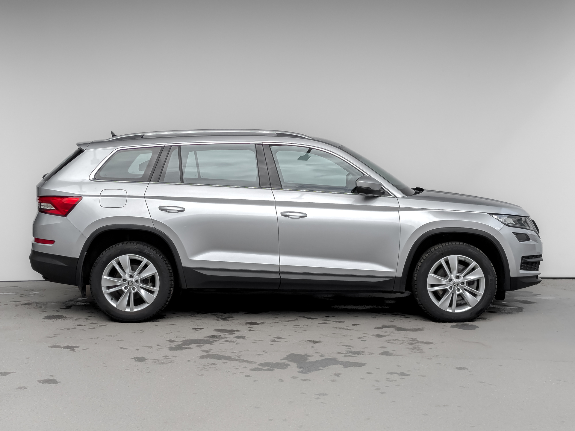 SKODA Kodiaq 2.00 (180 л.с), автомат, 2021, пробег 100 760 км