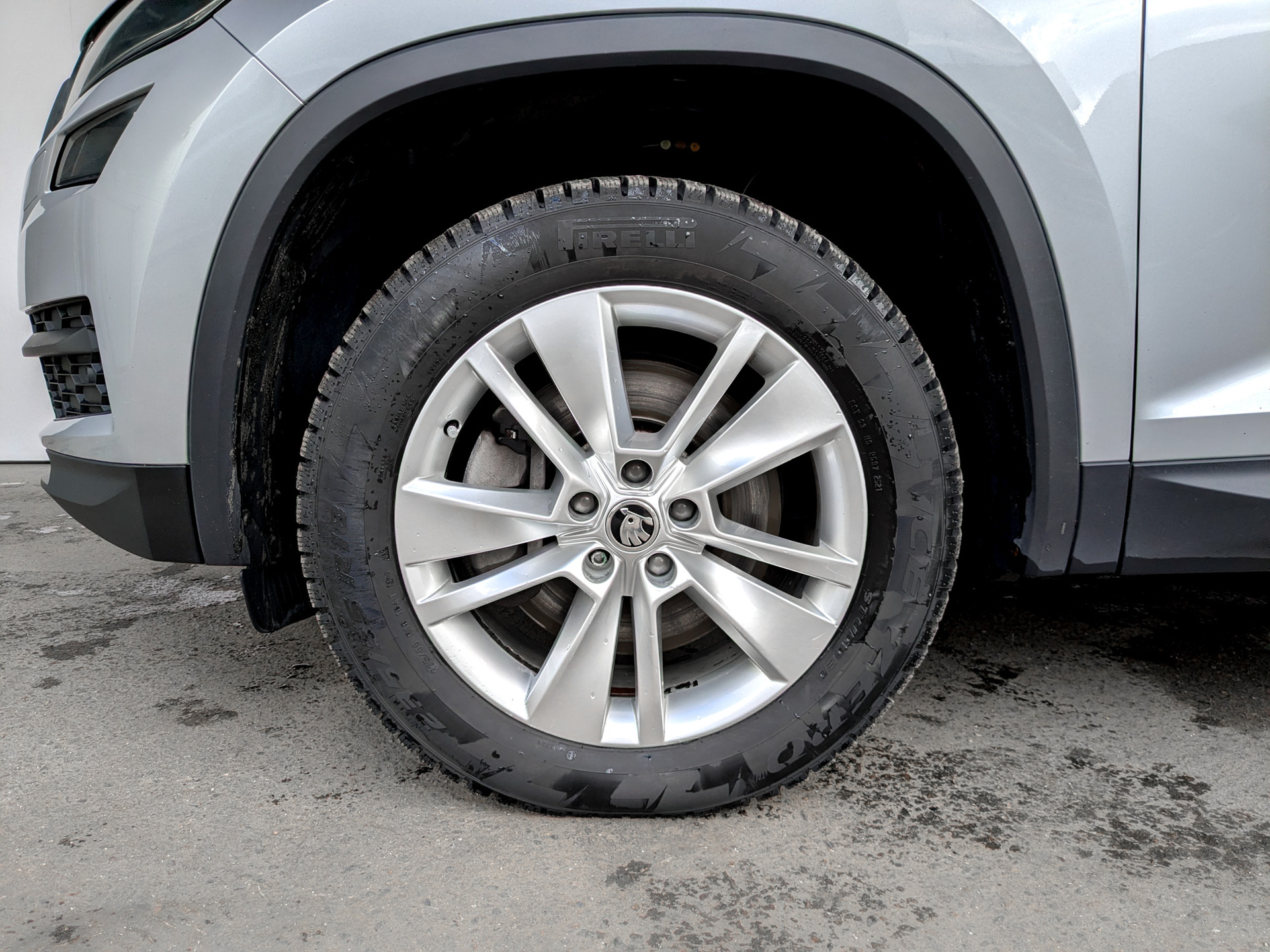 SKODA Kodiaq 2.00 (180 л.с), автомат, 2021, пробег 100 760 км