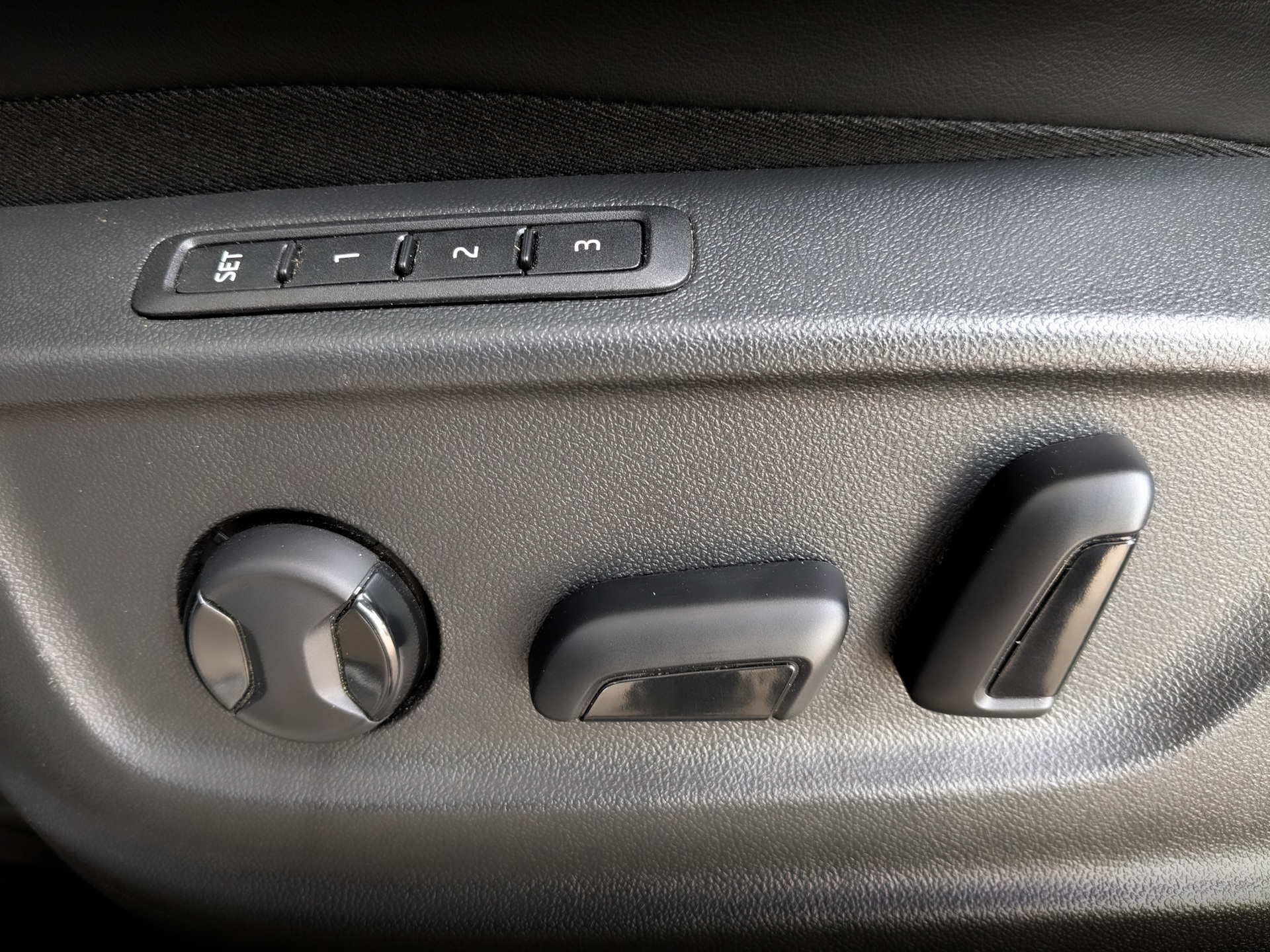 SKODA Kodiaq 2.00 (180 л.с), автомат, 2021, пробег 100 760 км