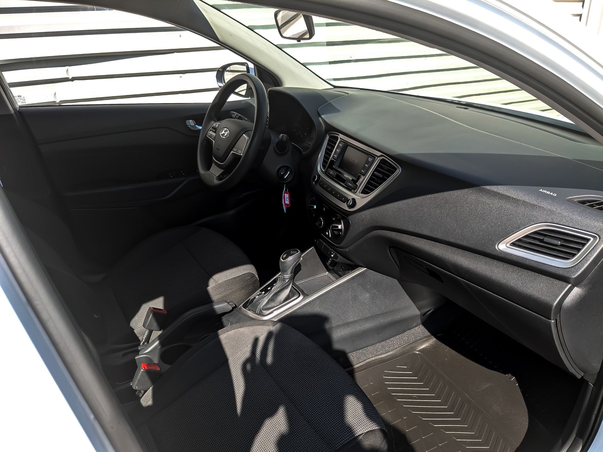 HYUNDAI Solaris 1.60 (123 л.с), автомат, 2022, пробег 68 053 км