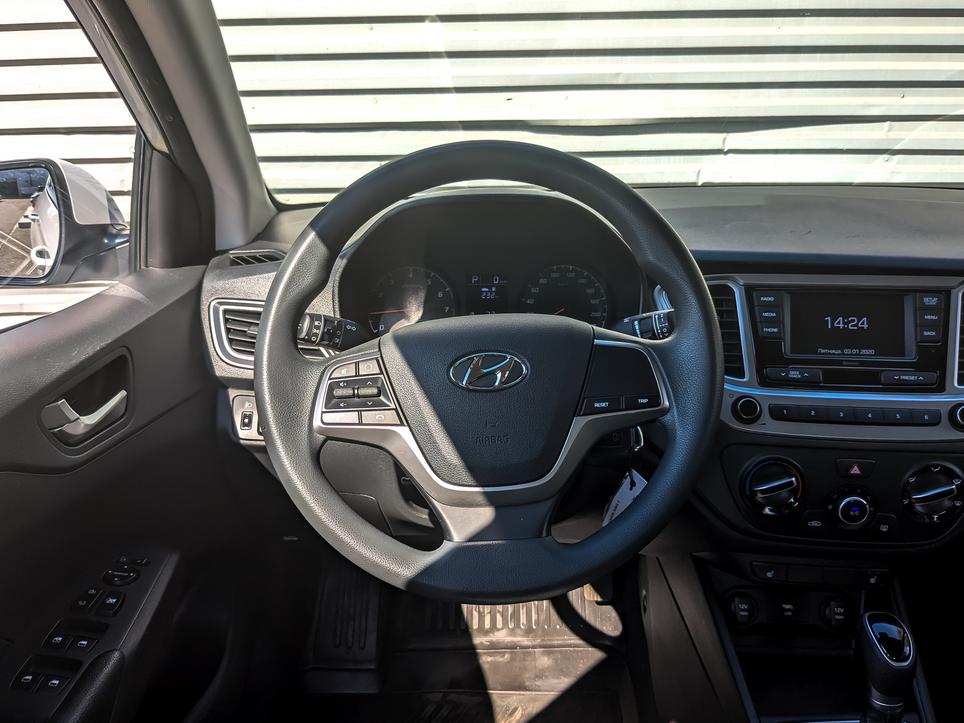 HYUNDAI Solaris 1.60 (123 л.с), автомат, 2022, пробег 68 053 км