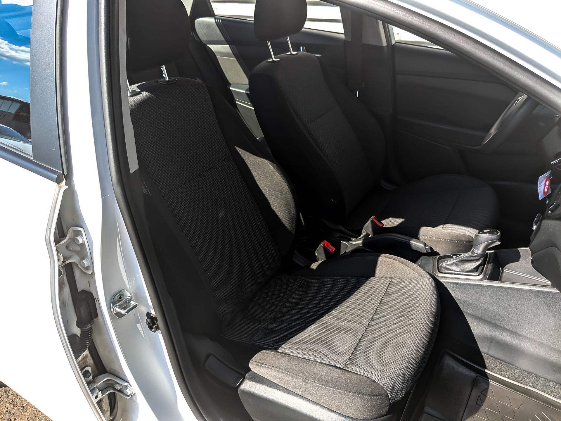 HYUNDAI Solaris 1.60 (123 л.с), автомат, 2022, пробег 68 053 км