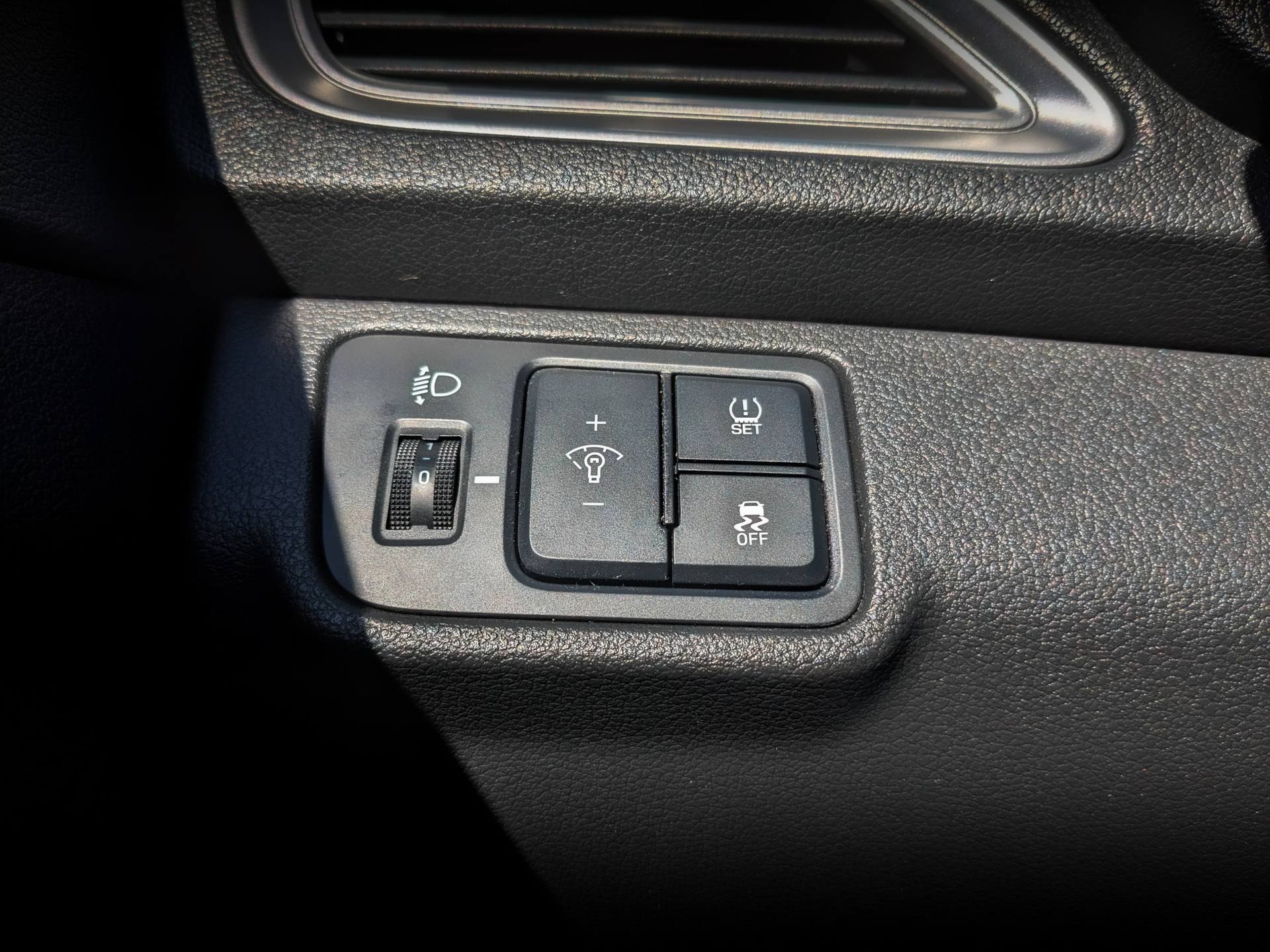 HYUNDAI Solaris 1.60 (123 л.с), автомат, 2022, пробег 68 053 км