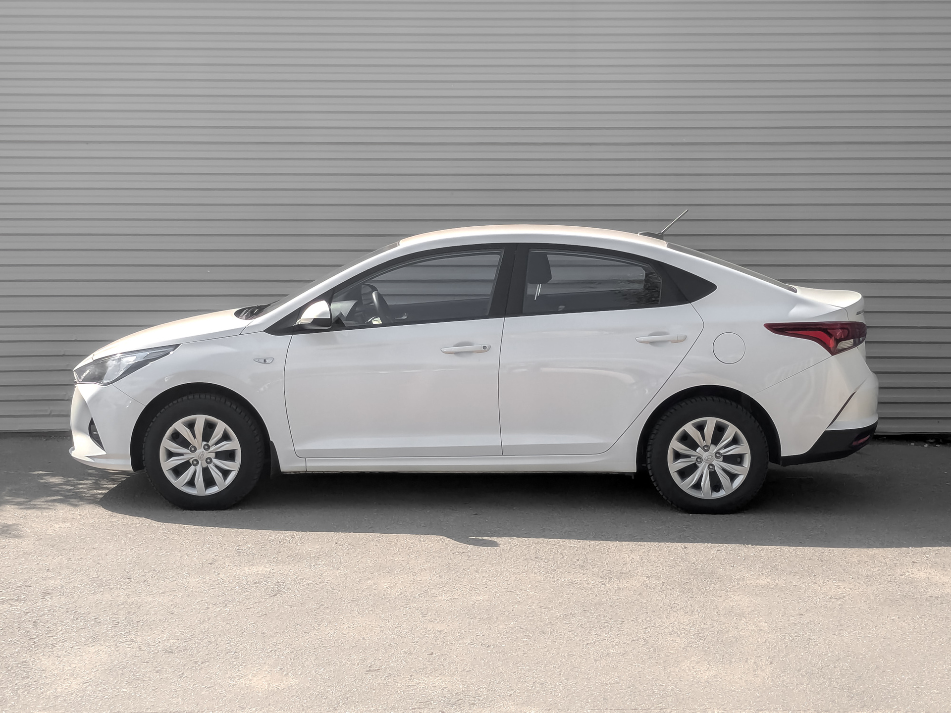 HYUNDAI Solaris 1.60 (123 л.с), автомат, 2022, пробег 87 845 км