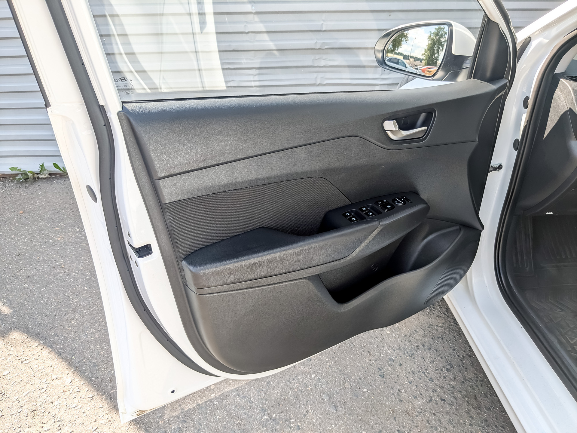 HYUNDAI Solaris 1.60 (123 л.с), автомат, 2022, пробег 87 845 км