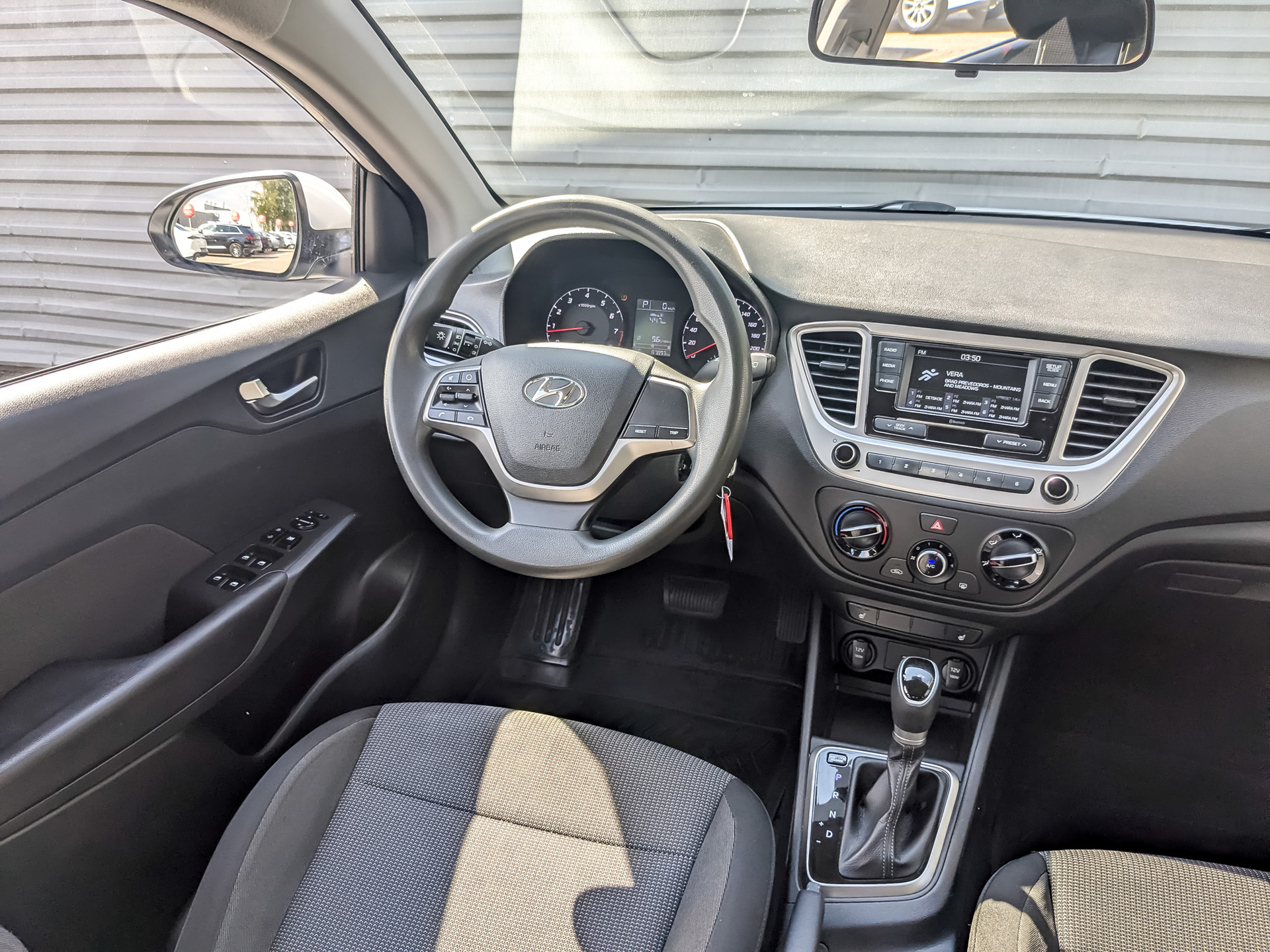 HYUNDAI Solaris 1.60 (123 л.с), автомат, 2022, пробег 87 845 км