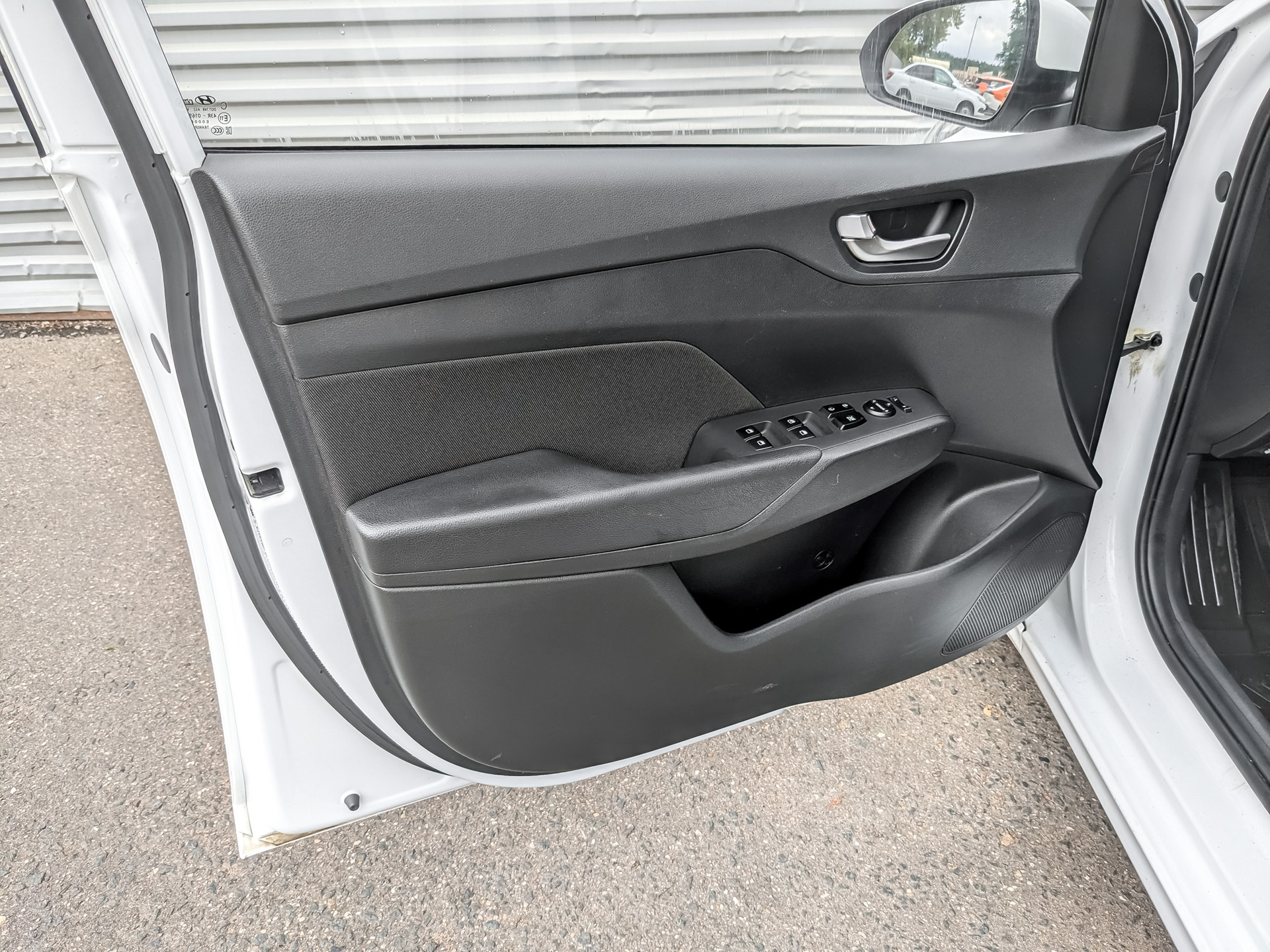 HYUNDAI Solaris 1.60 (123 л.с), автомат, 2022, пробег 87 026 км
