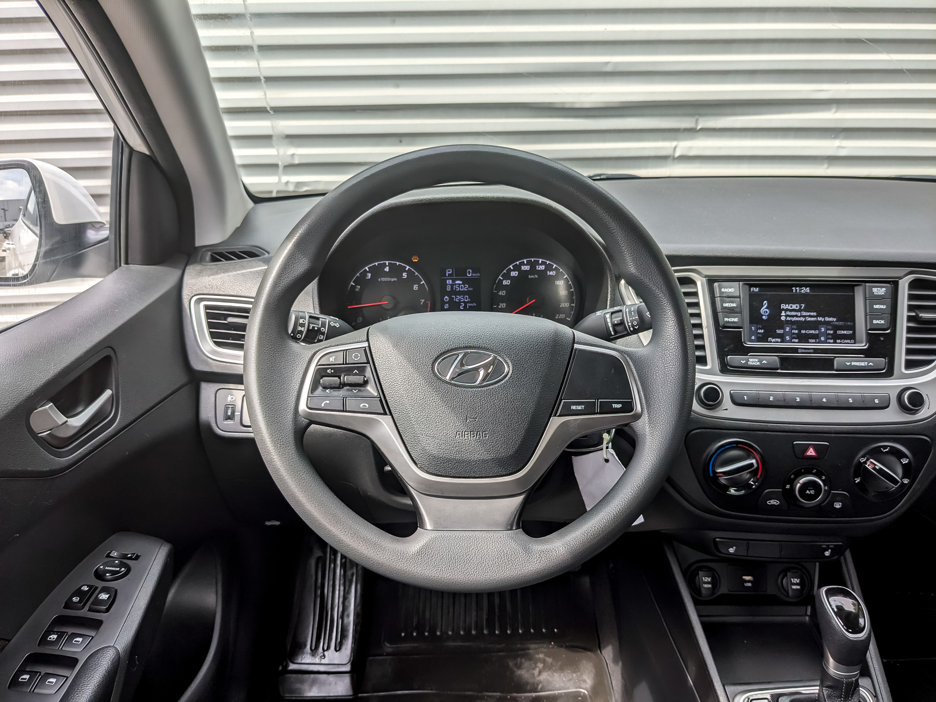 HYUNDAI Solaris 1.60 (123 л.с), автомат, 2022, пробег 87 026 км