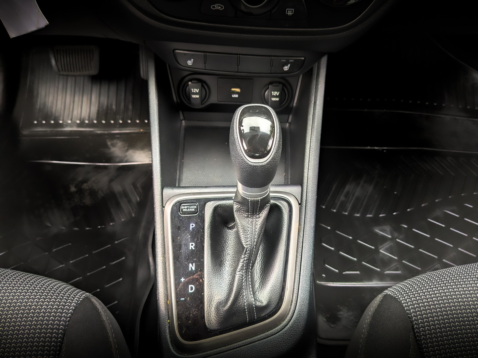 HYUNDAI Solaris 1.60 (123 л.с), автомат, 2022, пробег 87 026 км