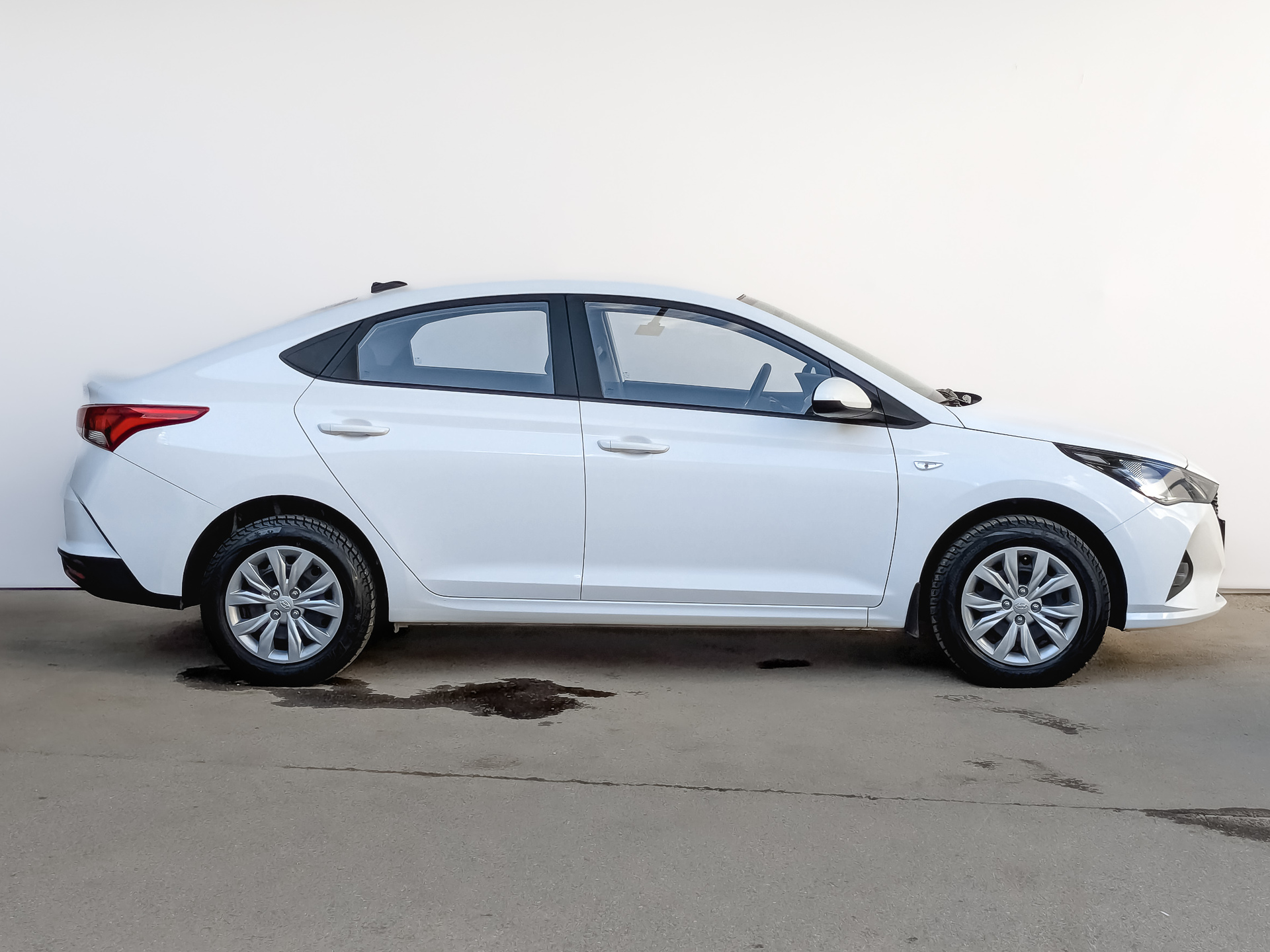 HYUNDAI Solaris 1.60 (123 л.с), автомат, 2022, пробег 74 258 км