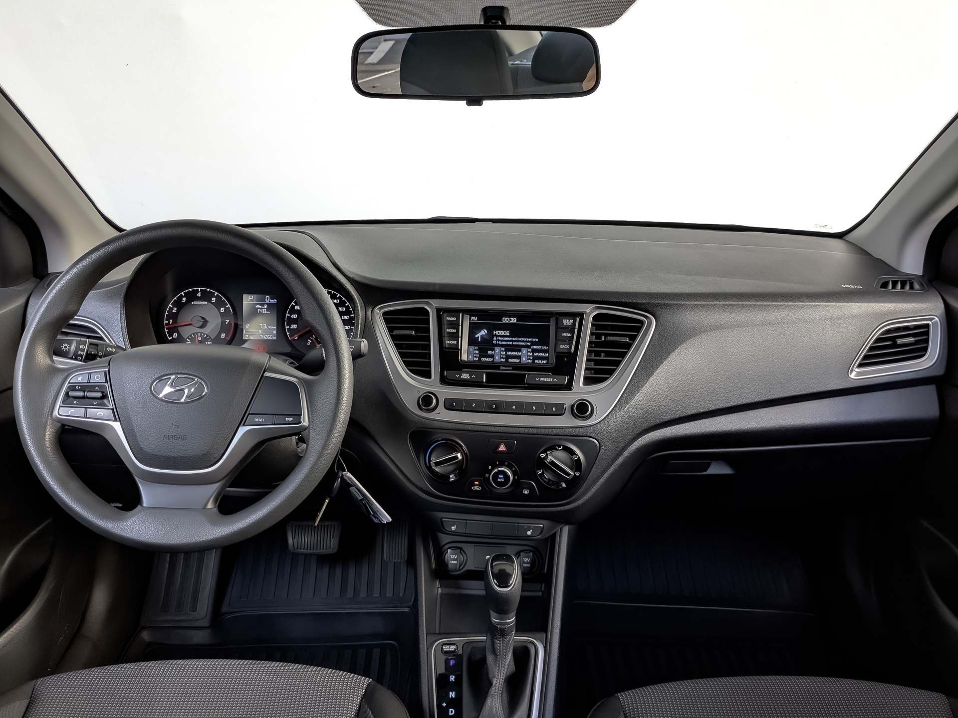 HYUNDAI Solaris 1.60 (123 л.с), автомат, 2022, пробег 74 258 км
