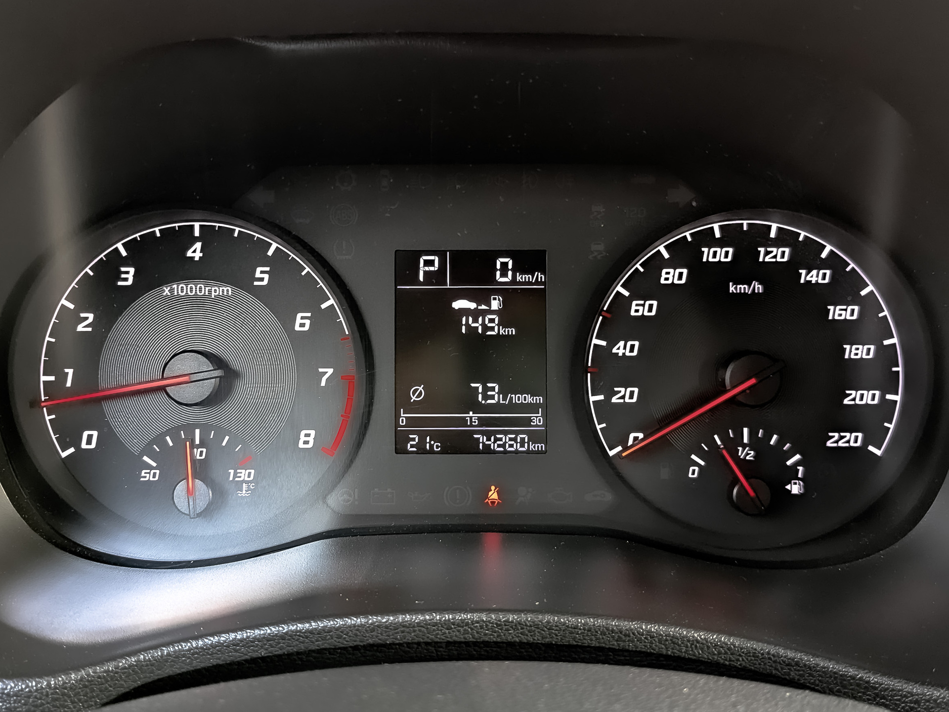 HYUNDAI Solaris 1.60 (123 л.с), автомат, 2022, пробег 74 258 км