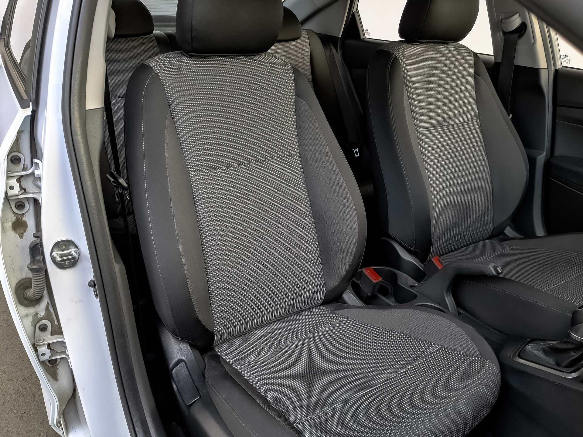 HYUNDAI Solaris 1.60 (123 л.с), автомат, 2022, пробег 74 258 км