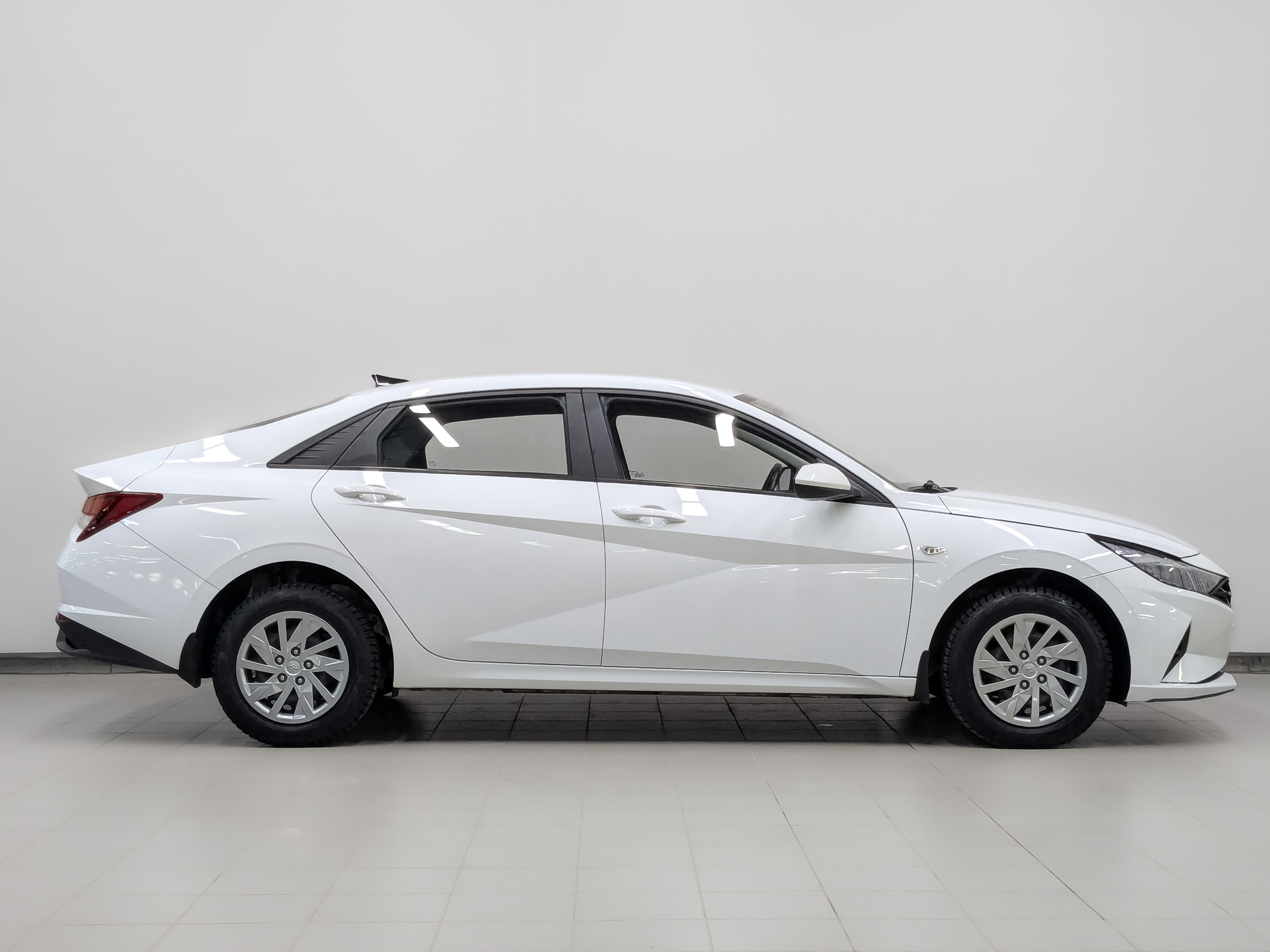 HYUNDAI Elantra 1.60 (128 л.с), автомат, 2022, пробег 73 028 км