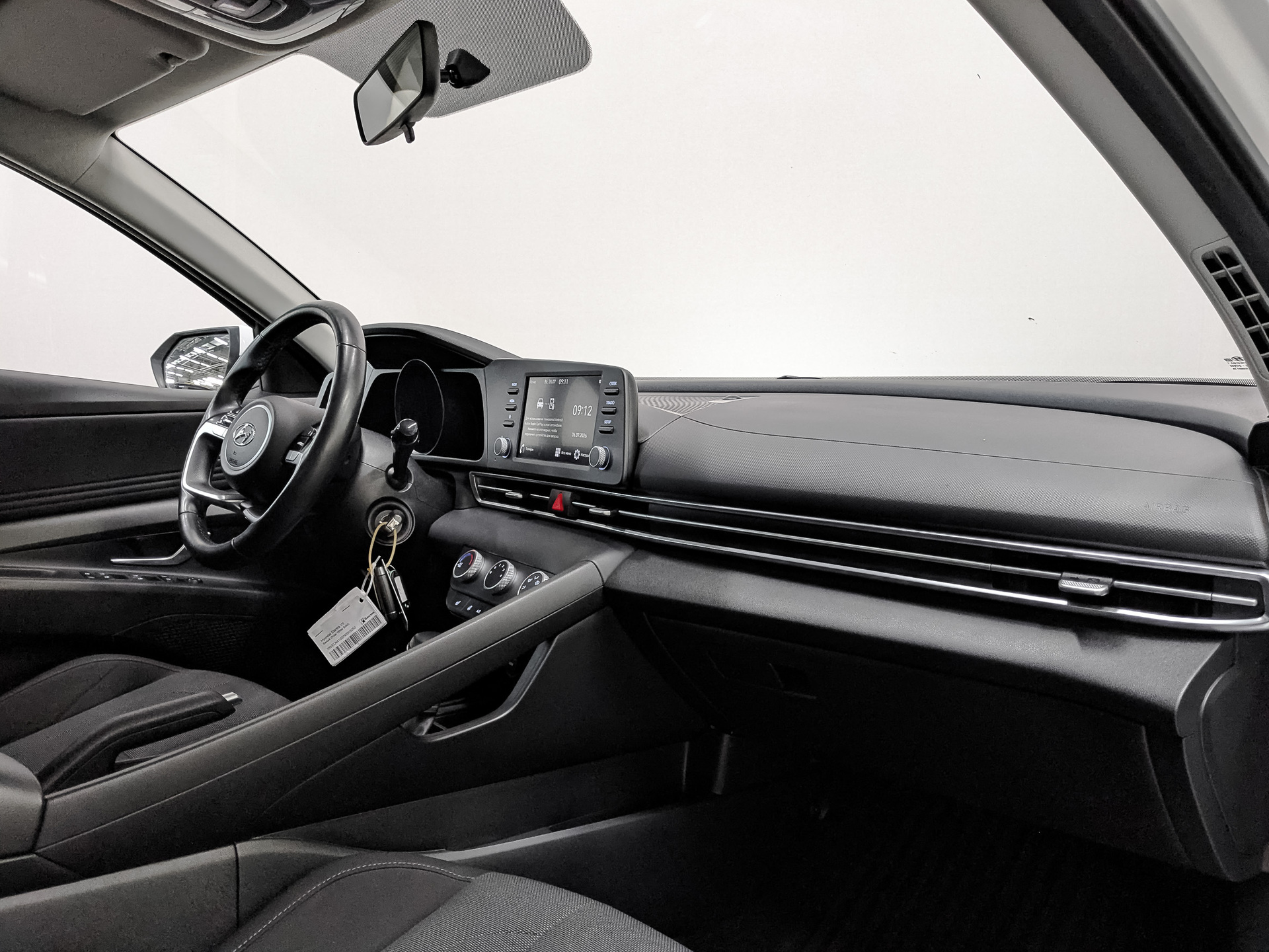 HYUNDAI Elantra 1.60 (128 л.с), автомат, 2022, пробег 73 028 км
