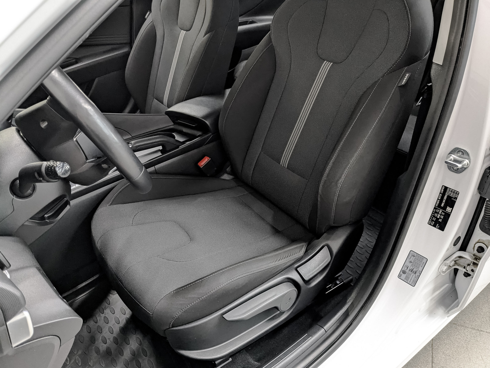 HYUNDAI Elantra 1.60 (128 л.с), автомат, 2022, пробег 73 028 км