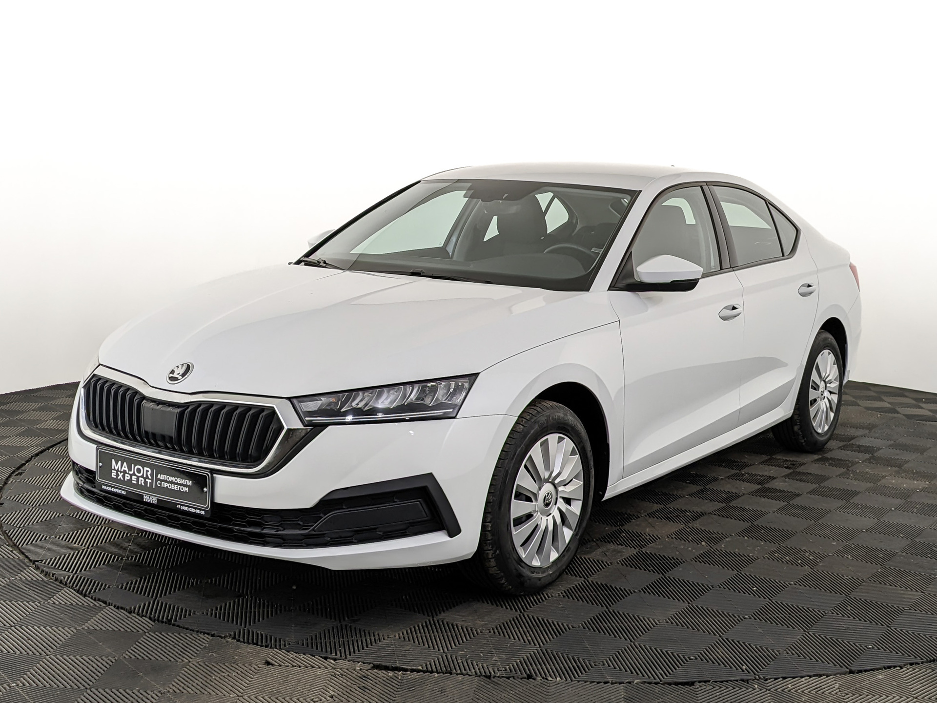 SKODA Octavia 1.60 (110 л.с), автомат, 2021, пробег 73 007 км