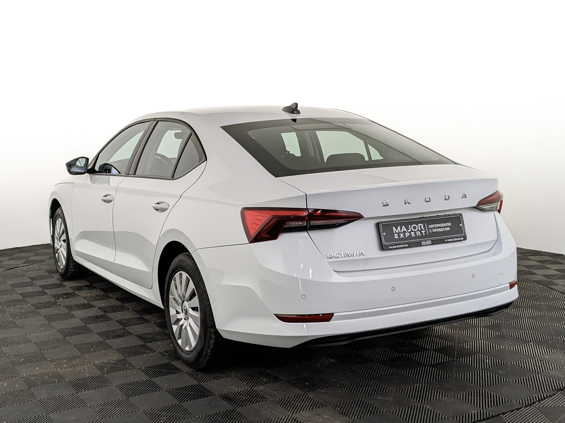 SKODA Octavia 1.60 (110 л.с), автомат, 2021, пробег 73 007 км