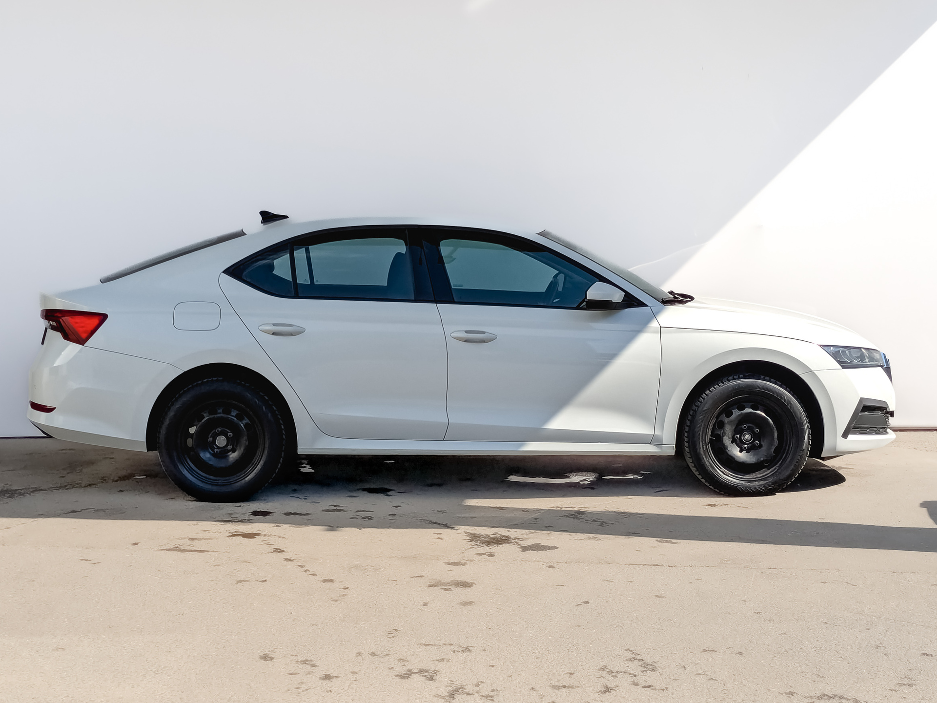 SKODA Octavia 1.60 (110 л.с), автомат, 2021, пробег 87 506 км