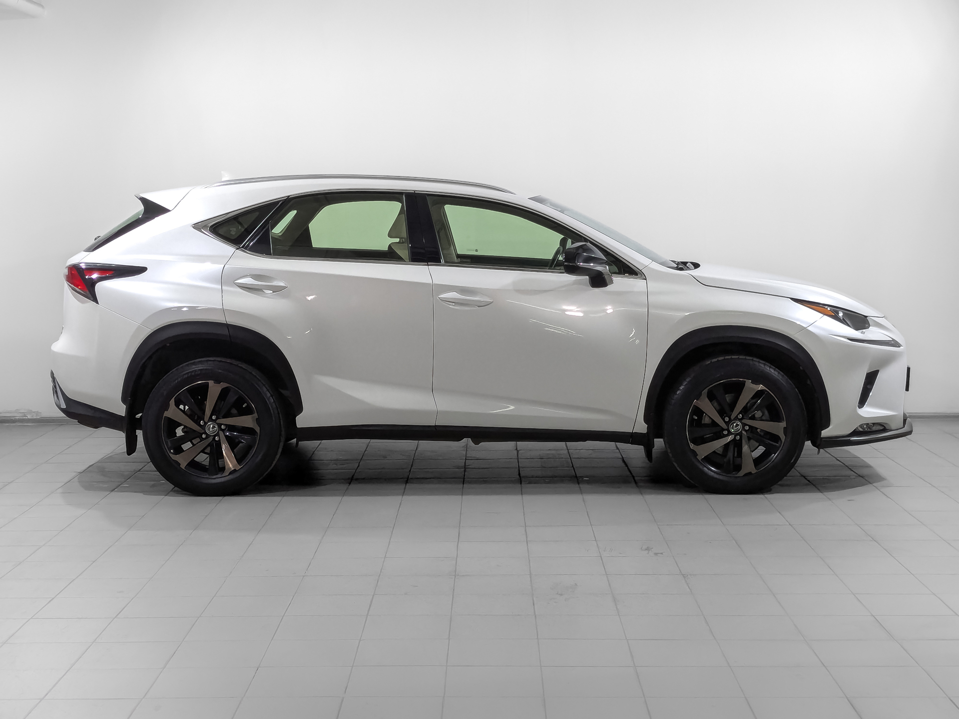 LEXUS NX 2.00 (150 л.с), автомат, 2021, пробег 103 866 км