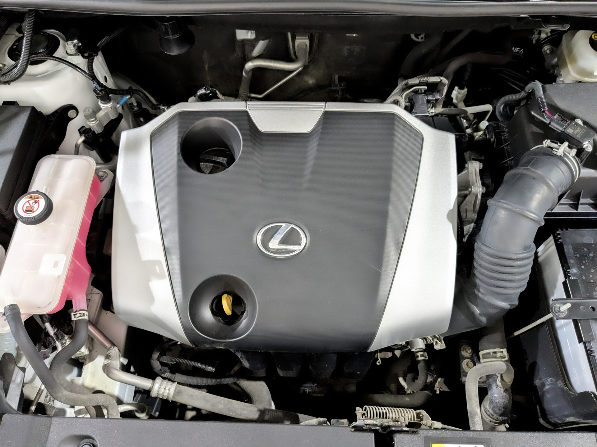 LEXUS NX 2.00 (150 л.с), автомат, 2021, пробег 103 866 км