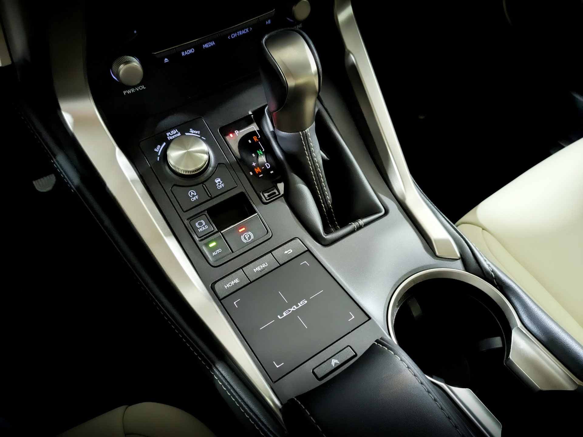 LEXUS NX 2.00 (150 л.с), автомат, 2021, пробег 103 866 км