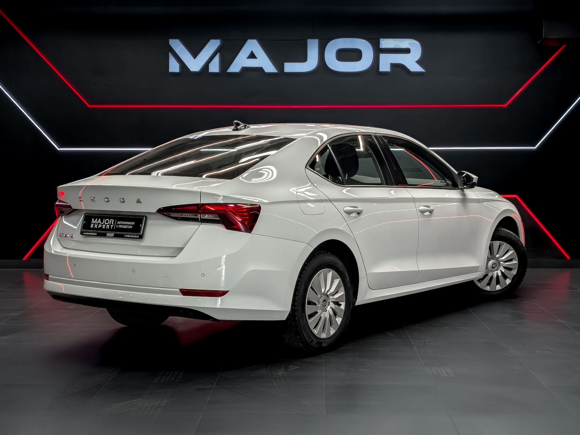 SKODA Octavia 1.60 (110 л.с), автомат, 2021, пробег 76 284 км
