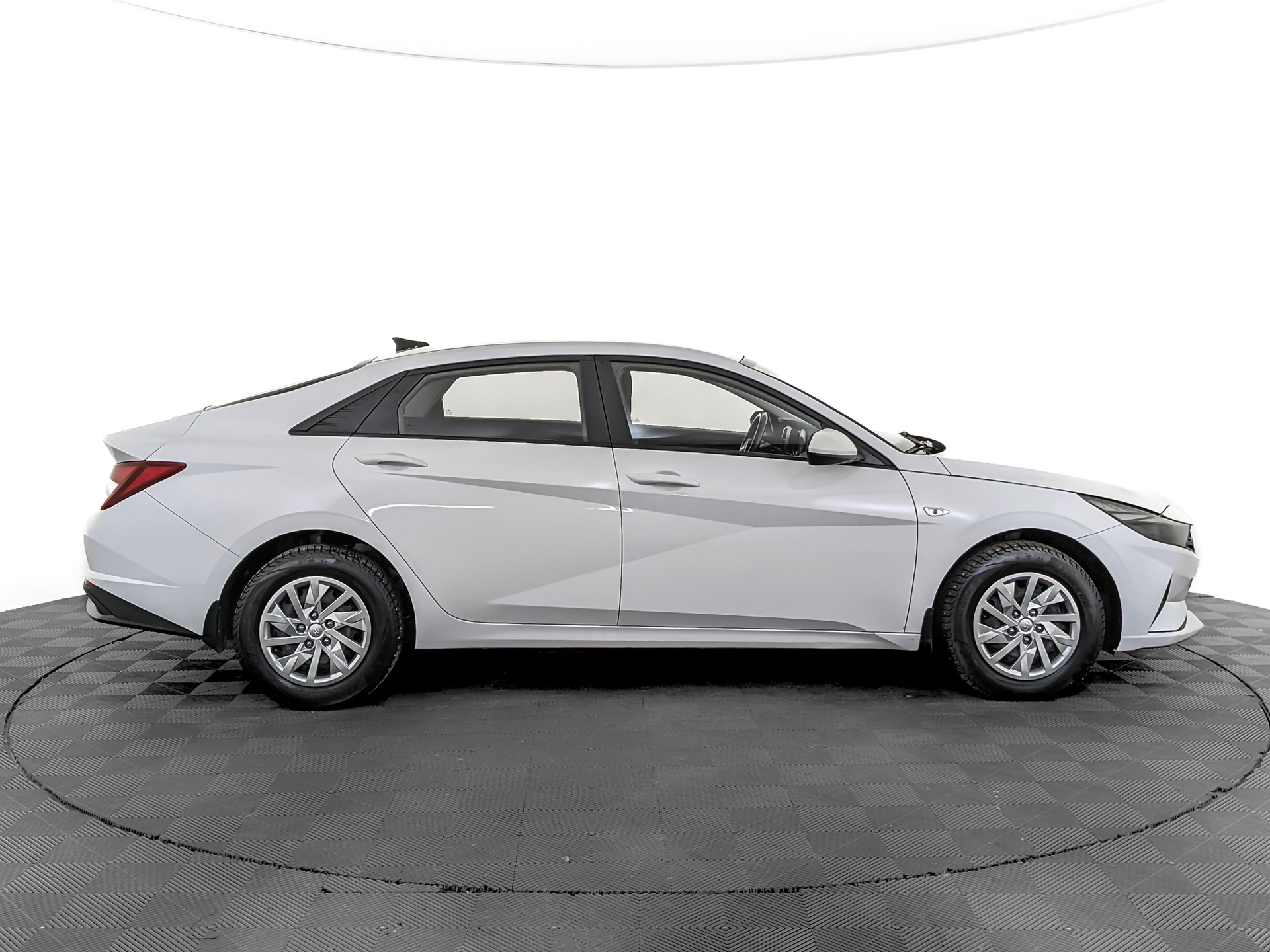 HYUNDAI Elantra 1.60 (128 л.с), автомат, 2022, пробег 70 157 км