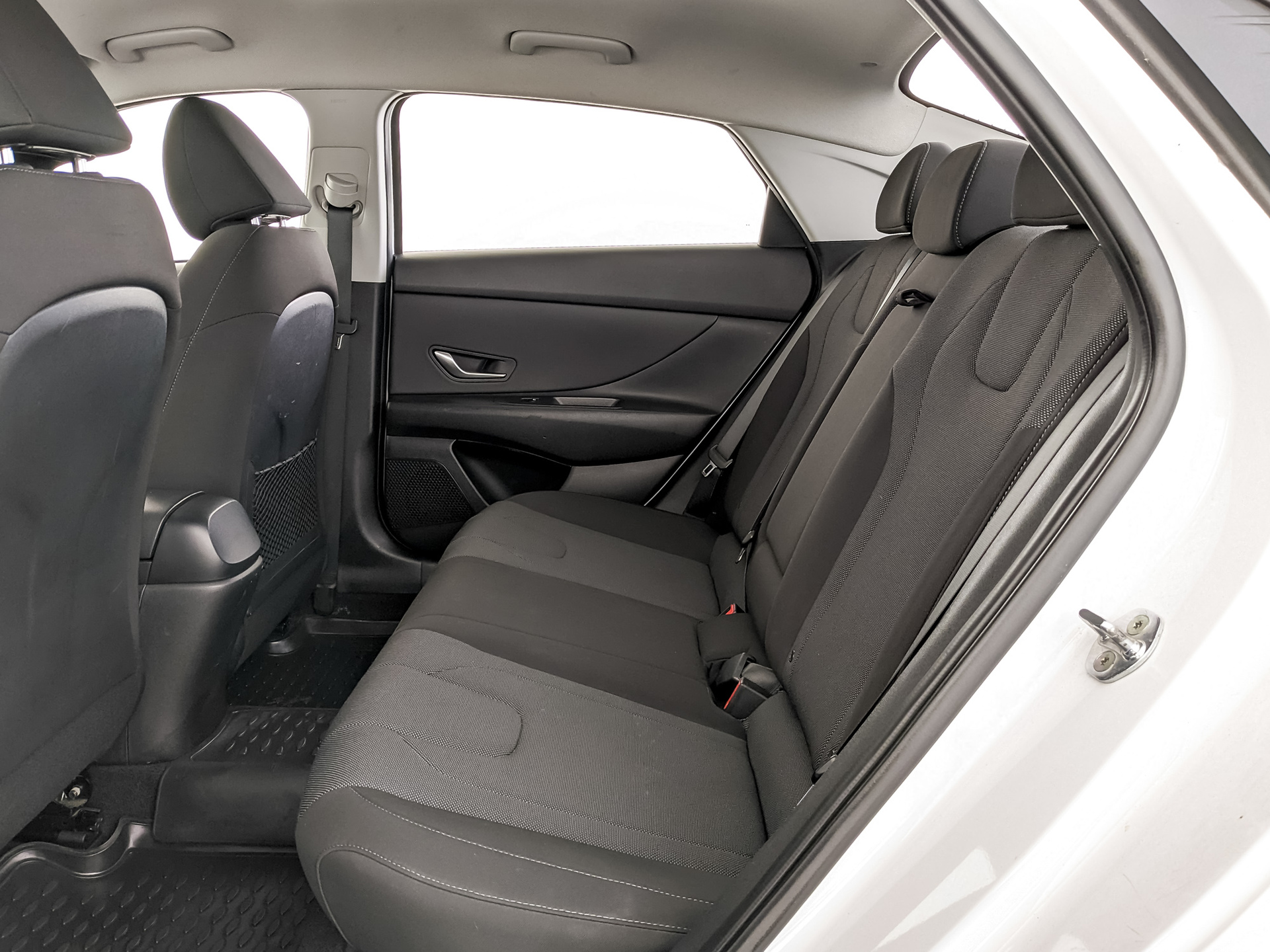 HYUNDAI Elantra 1.60 (128 л.с), автомат, 2022, пробег 70 157 км