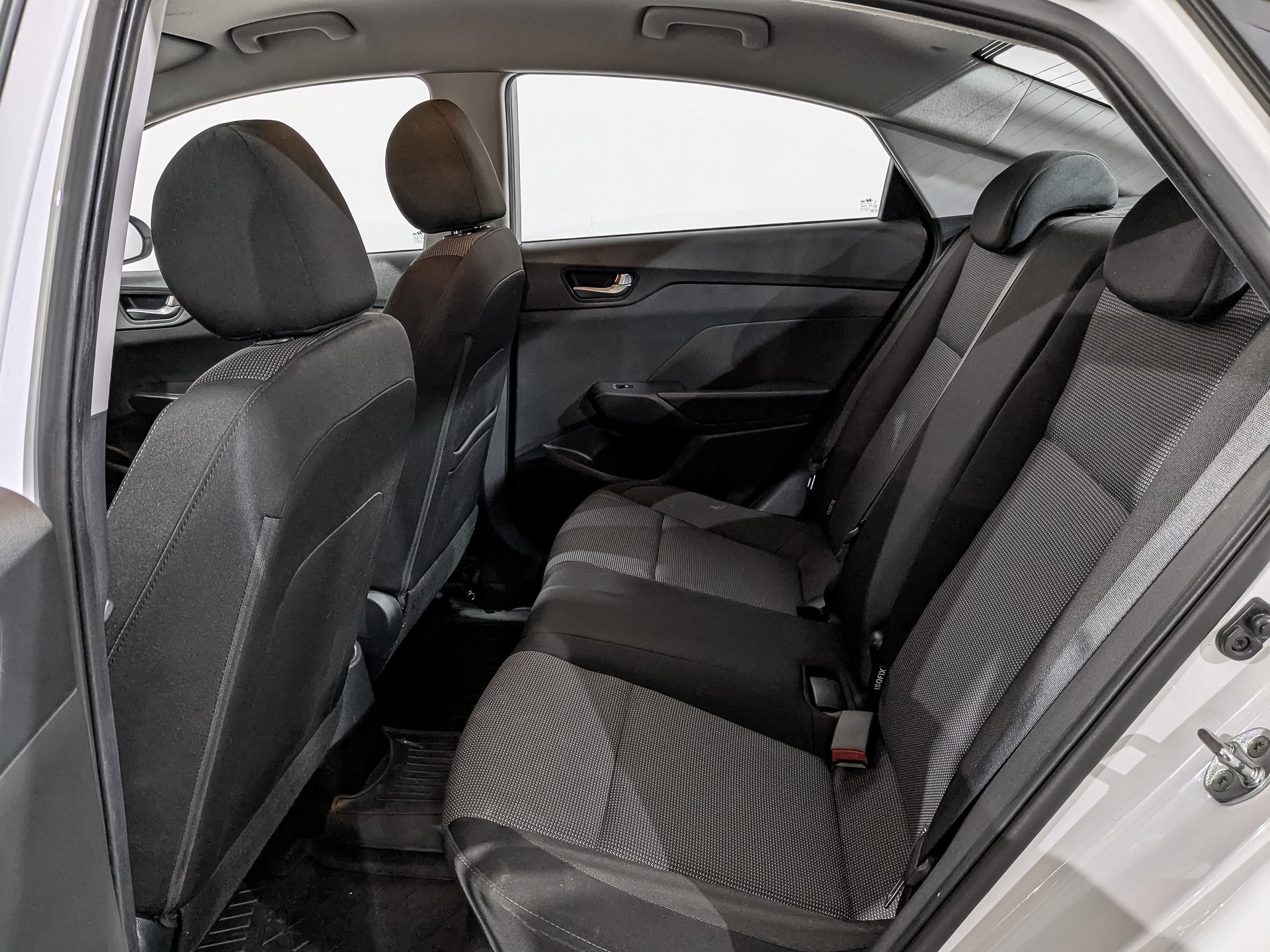HYUNDAI Solaris 1.60 (123 л.с), автомат, 2022, пробег 136 830 км