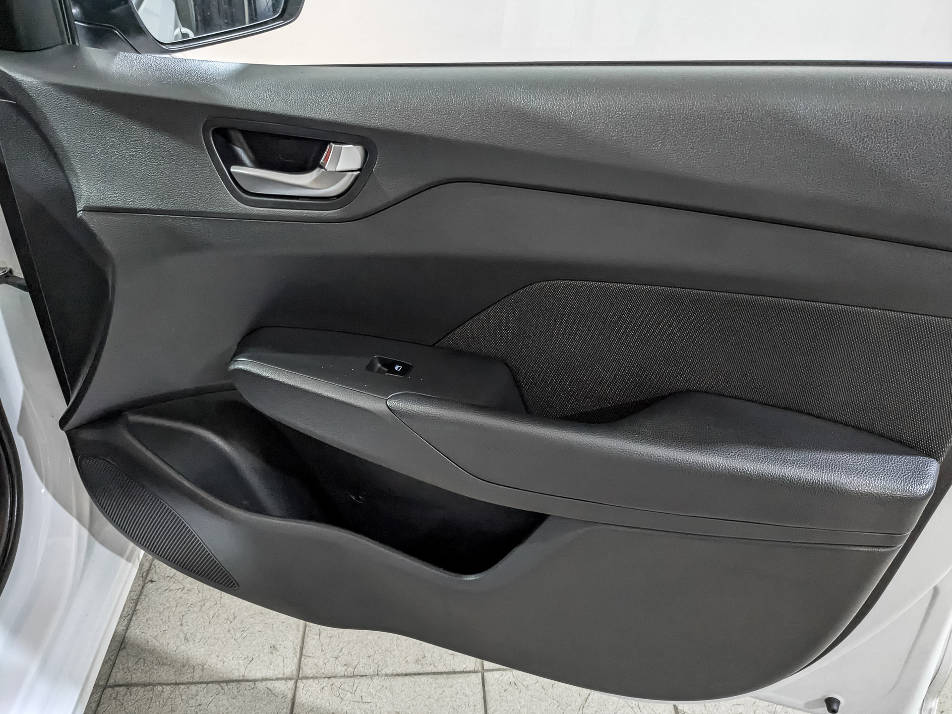 HYUNDAI Solaris 1.60 (123 л.с), автомат, 2022, пробег 136 830 км