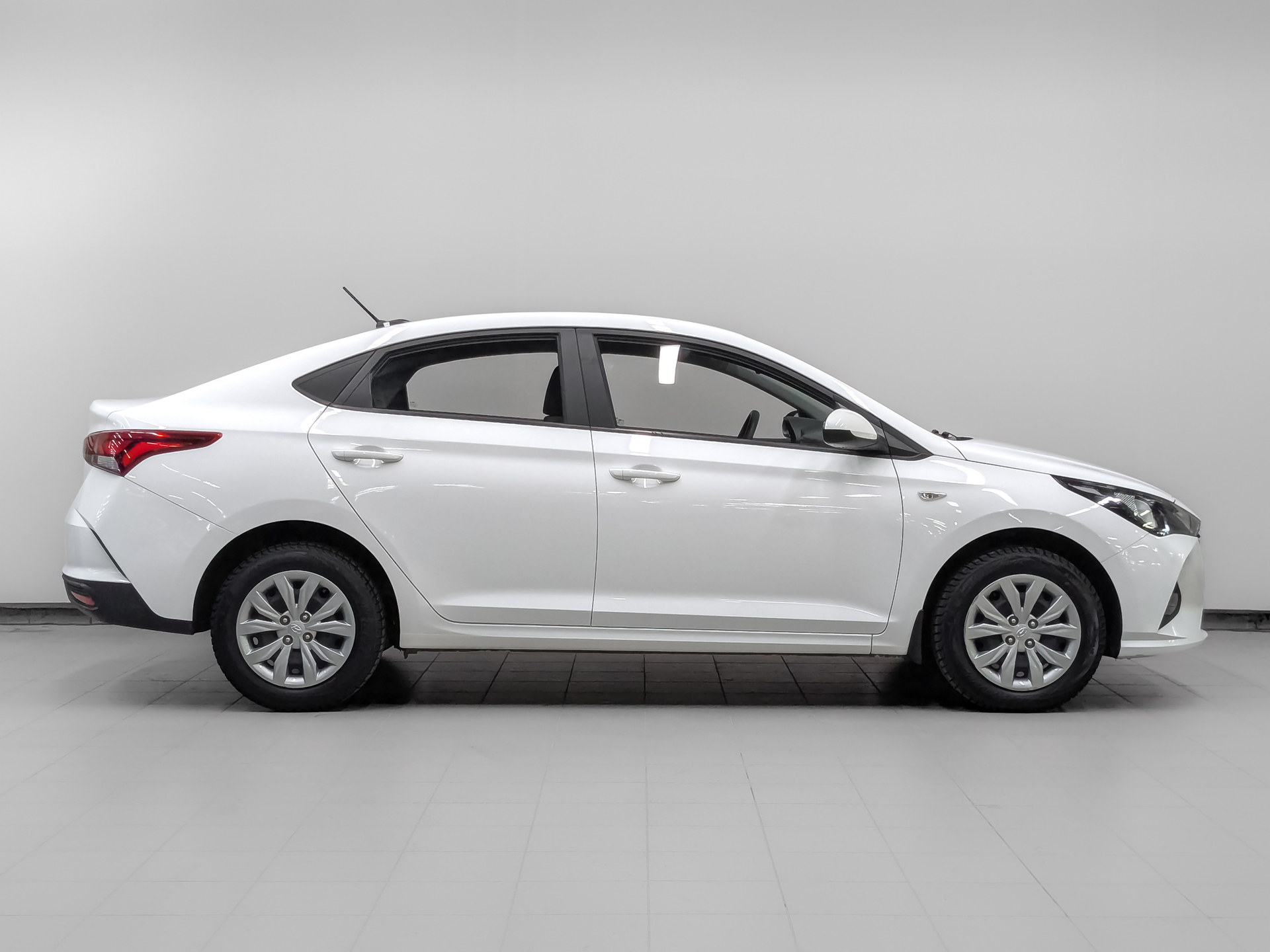 HYUNDAI Solaris 1.60 (123 л.с), автомат, 2022, пробег 72 478 км