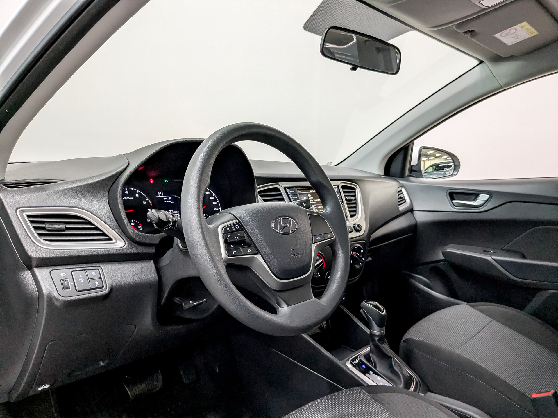 HYUNDAI Solaris 1.60 (123 л.с), автомат, 2022, пробег 72 478 км
