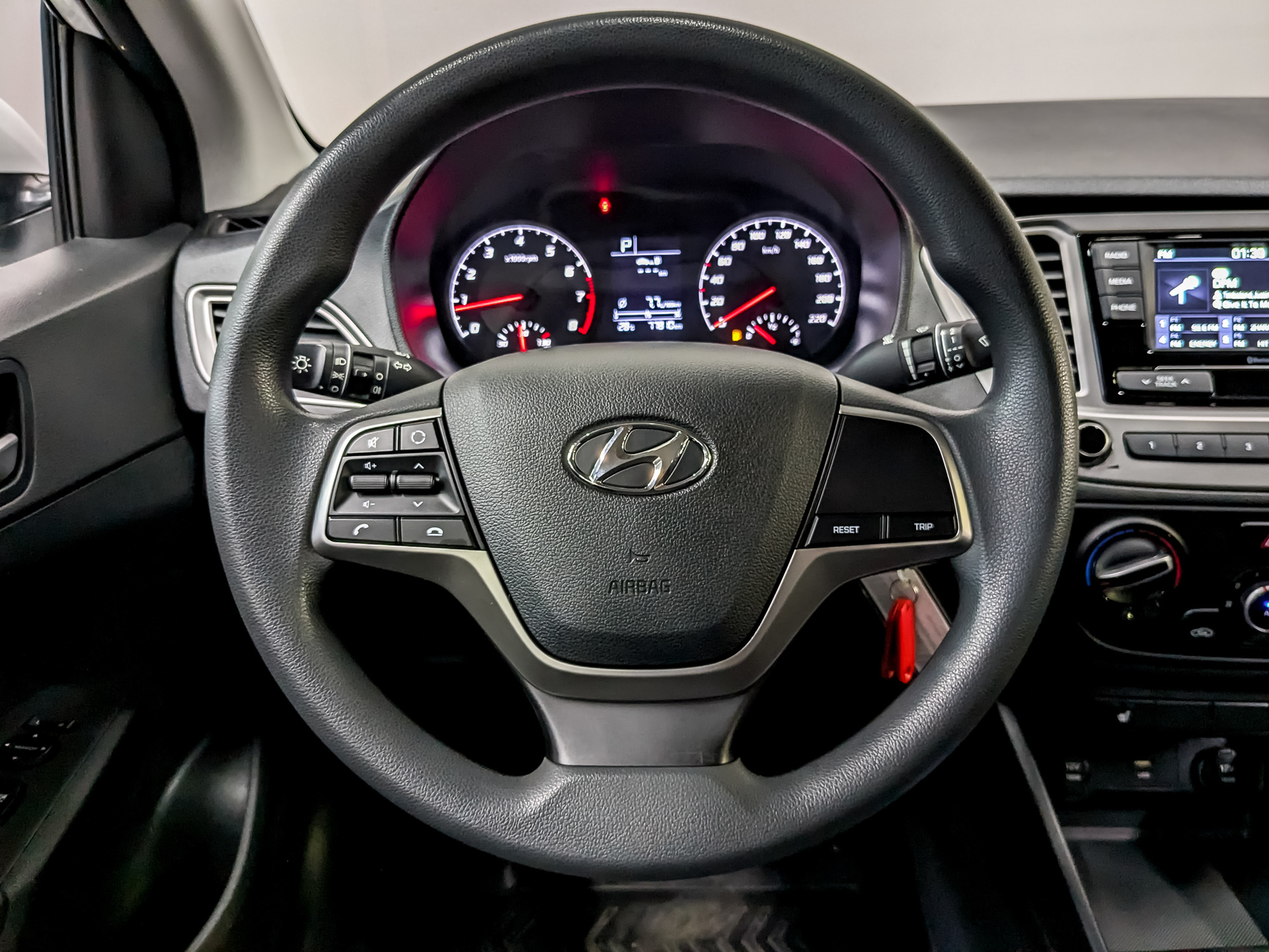 HYUNDAI Solaris 1.60 (123 л.с), автомат, 2022, пробег 72 478 км