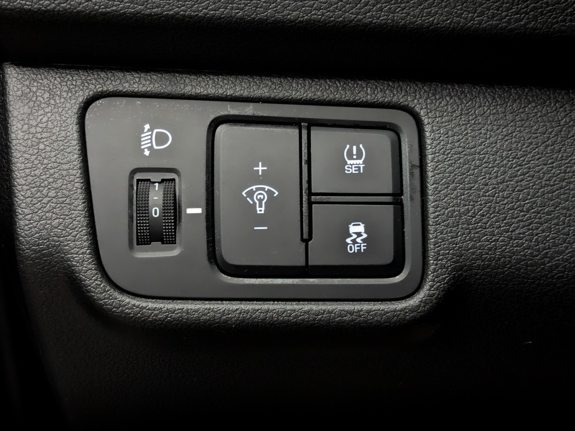 HYUNDAI Solaris 1.60 (123 л.с), автомат, 2022, пробег 72 478 км