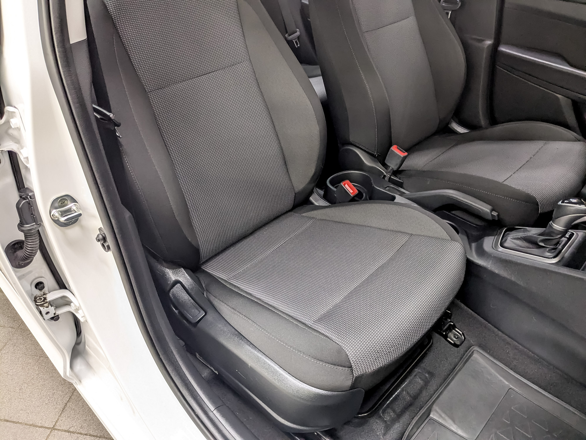 HYUNDAI Solaris 1.60 (123 л.с), автомат, 2022, пробег 90 141 км
