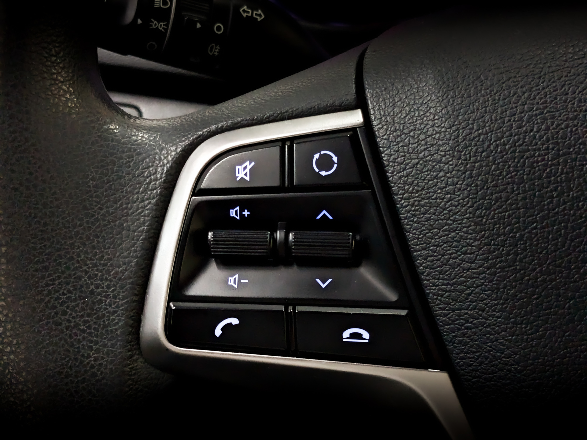 HYUNDAI Solaris 1.60 (123 л.с), автомат, 2022, пробег 90 141 км