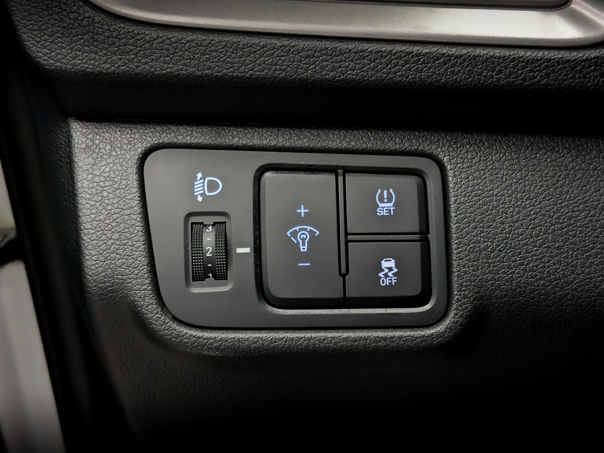 HYUNDAI Solaris 1.60 (123 л.с), автомат, 2022, пробег 90 141 км