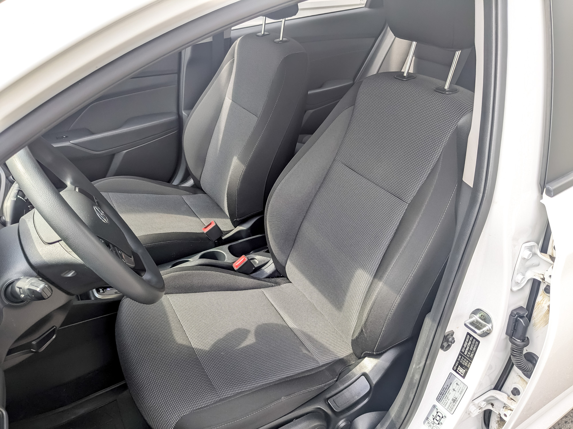 HYUNDAI Solaris 1.60 (123 л.с), автомат, 2022, пробег 76 792 км